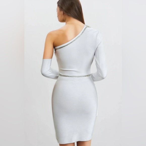 NWT, Private Label Runway Asymmetrical One Shoulder White Dress. - Picture 7 of 9